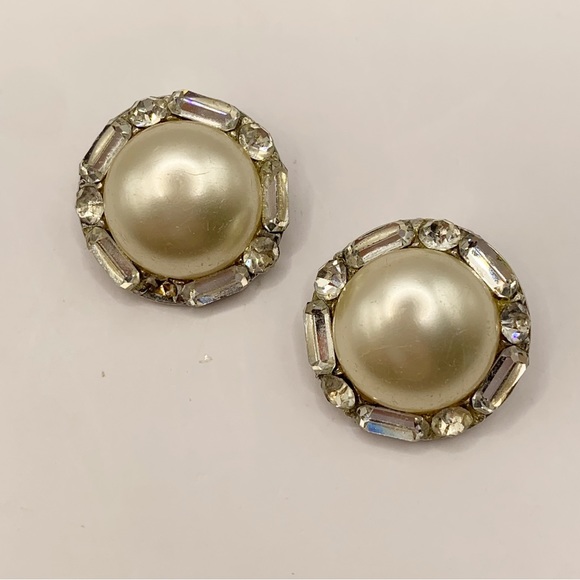 Coro vintage baguette rhinestone pearl round button dome sparkling earrings - Picture 15 of 15
